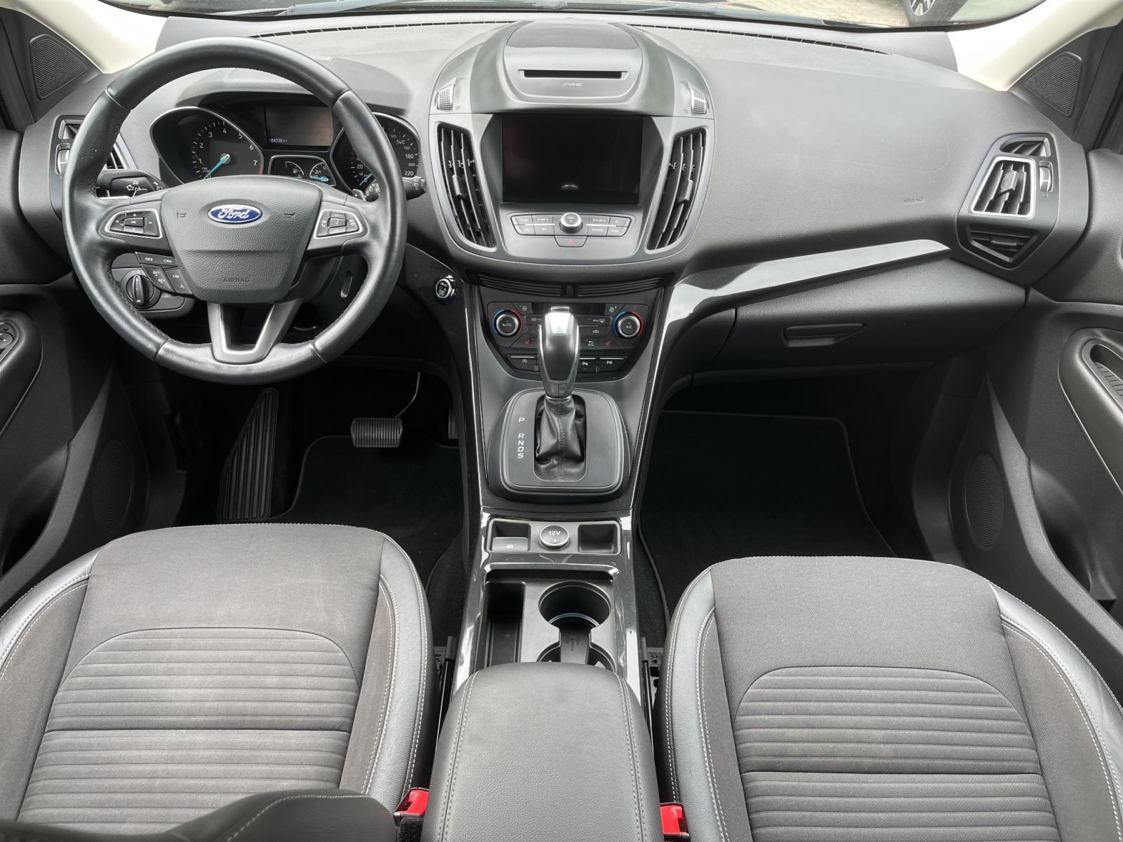 Ford Kuga Titanium 4x4 Automatik+NAVI+AHK — Miniatur 15