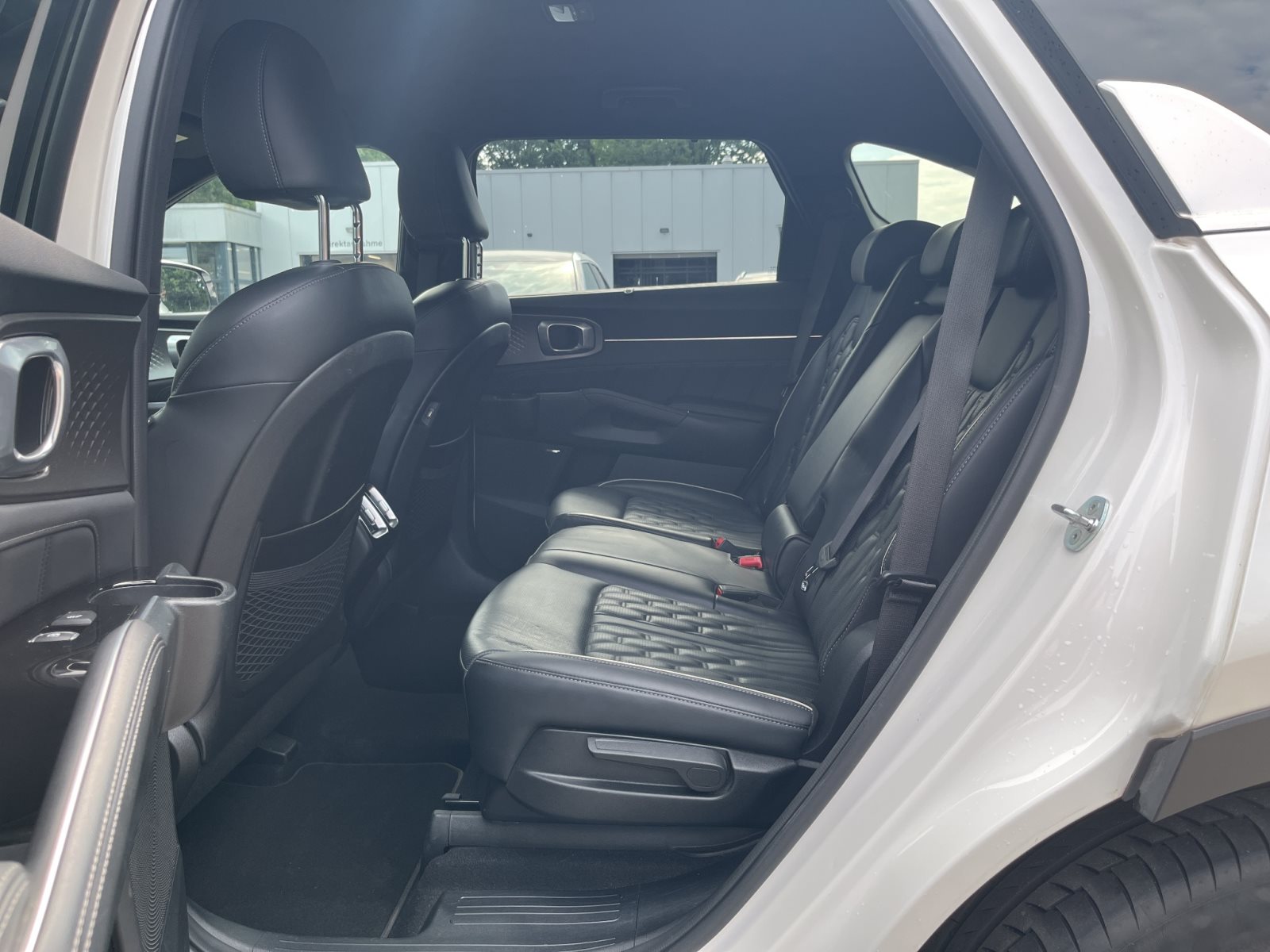 KIA Sorento Platinum 4WD + 360° Kamera + AHK — Miniatur 12