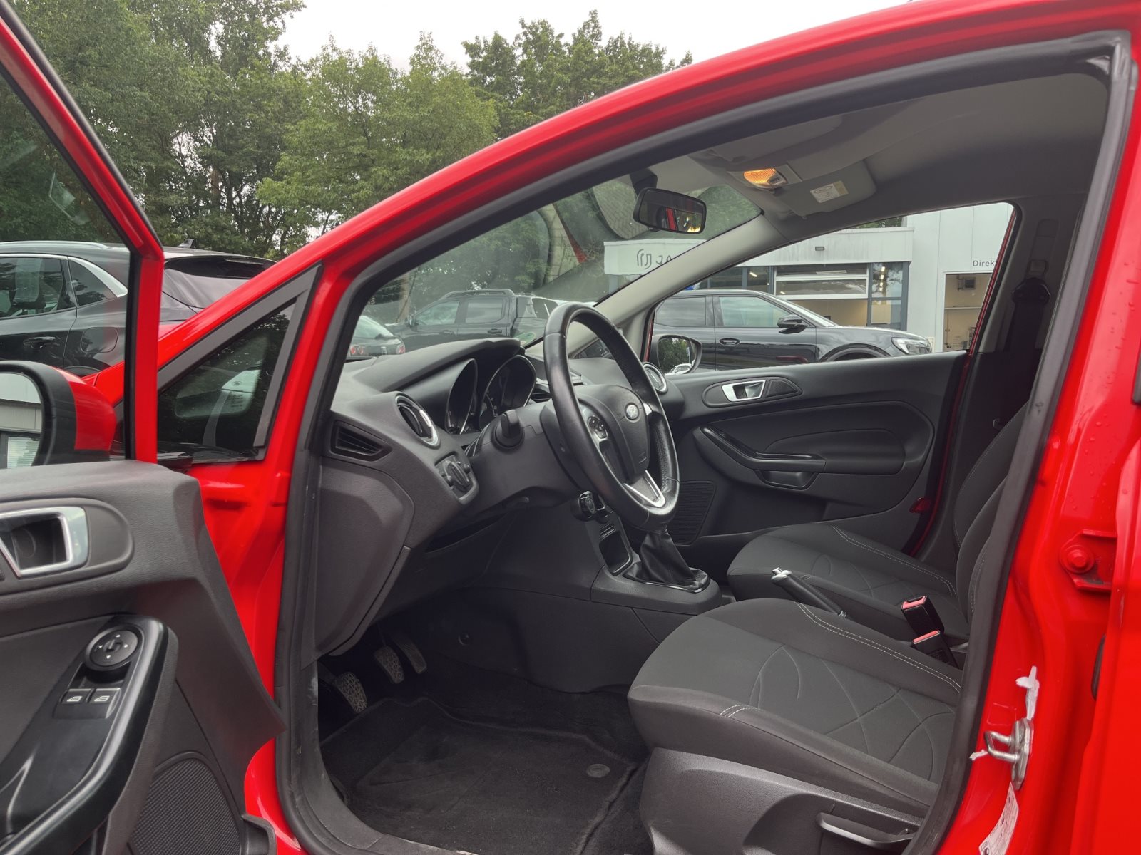 Ford Fiesta Trend + Ganzjahresreifen+ Klimaanlage — Miniatur 16