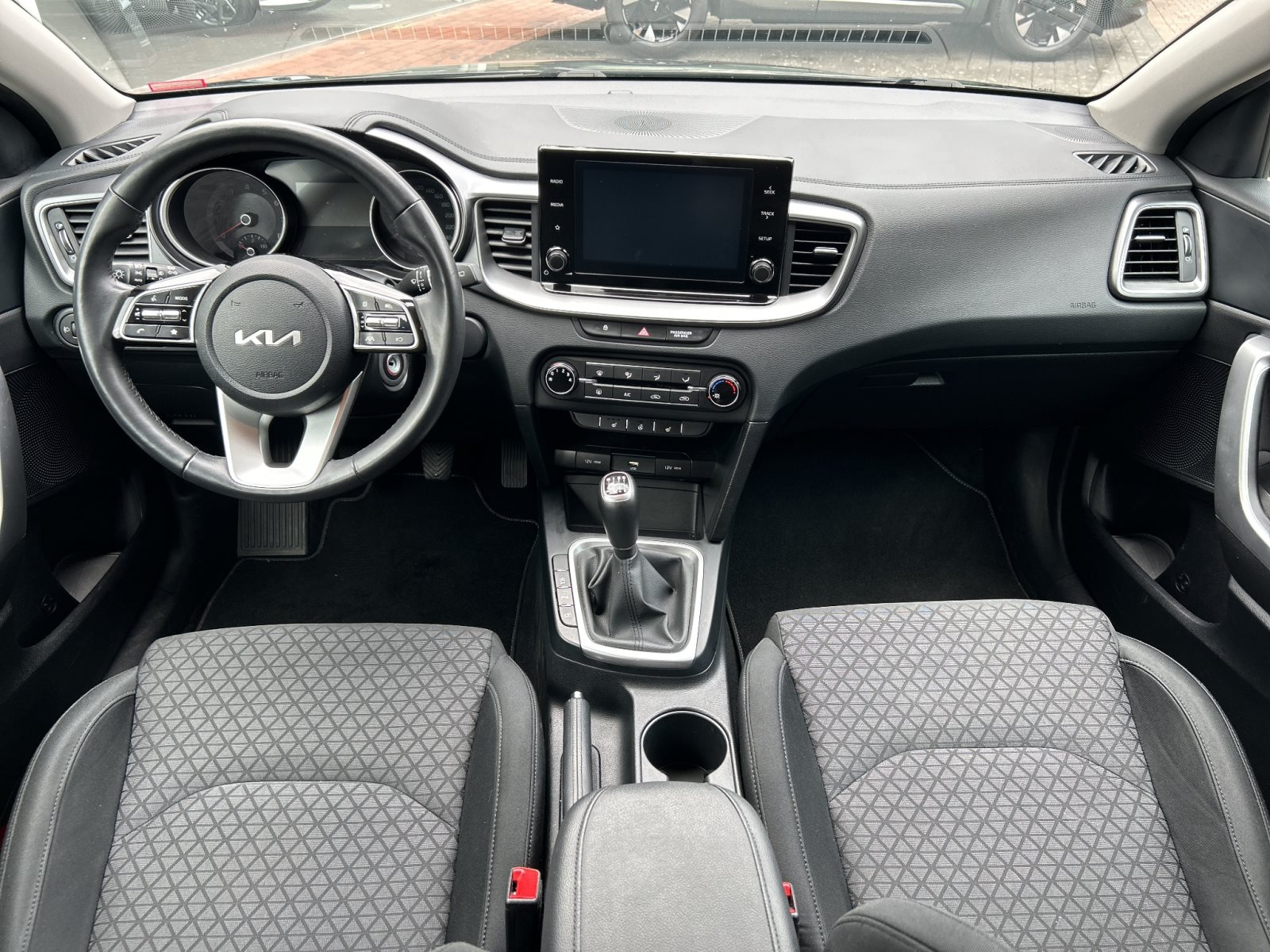 KIA Ceed Edition 7+ MS Reifen + Carplay — Miniatur 14